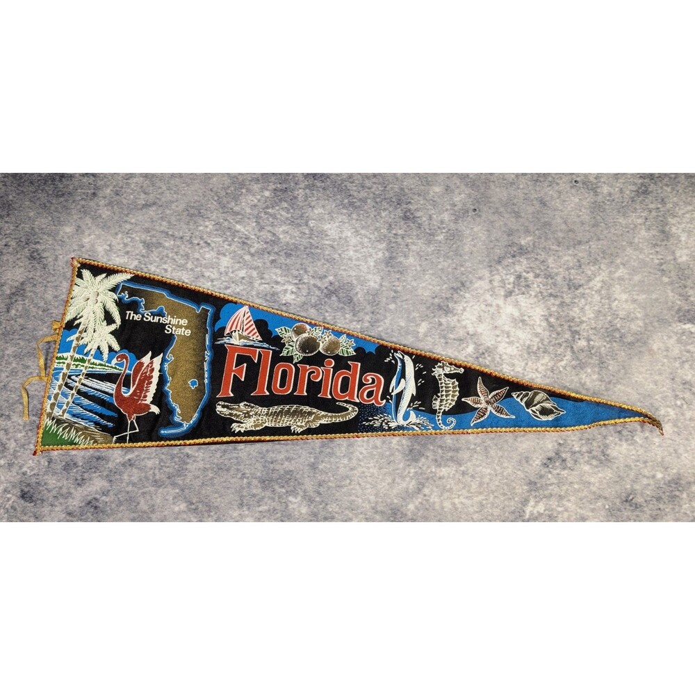 Vintage Florida the Sunshine State 26 Inch Pennant Gators Flamingos Dolphins
